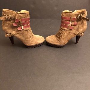 Nine West Platform Olive Green Suede Ankle Boots
